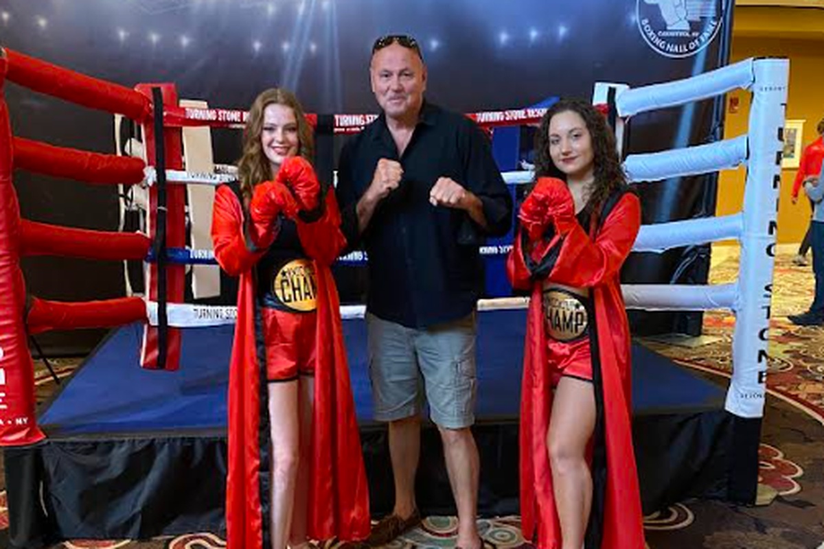 Jay Dehmalo Boxing Ring Girls - 1200x800
